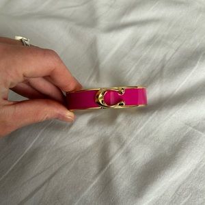 Coach Signature Pushed Hinged Bangle- Pink/Gold